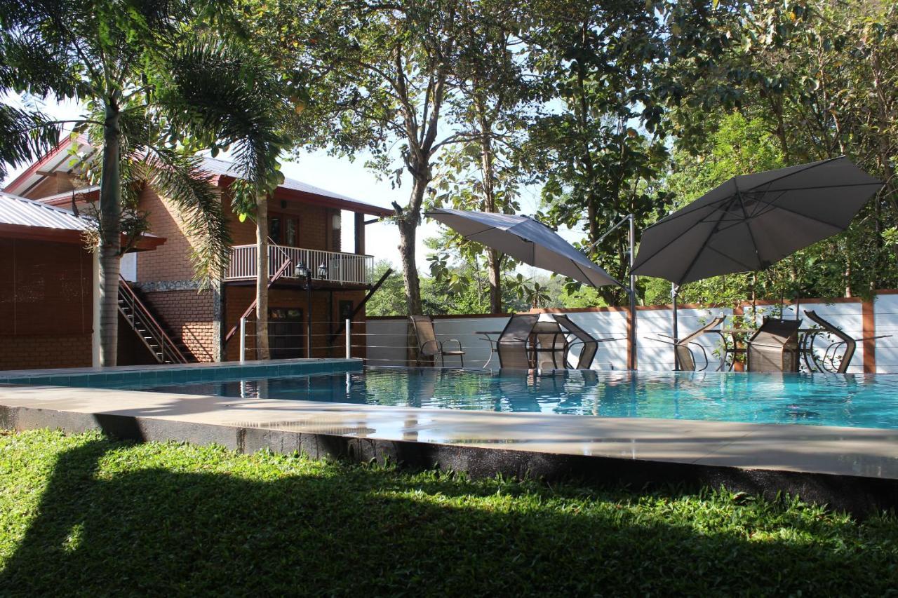 Tepraas Sigiriya Hotel Luaran gambar